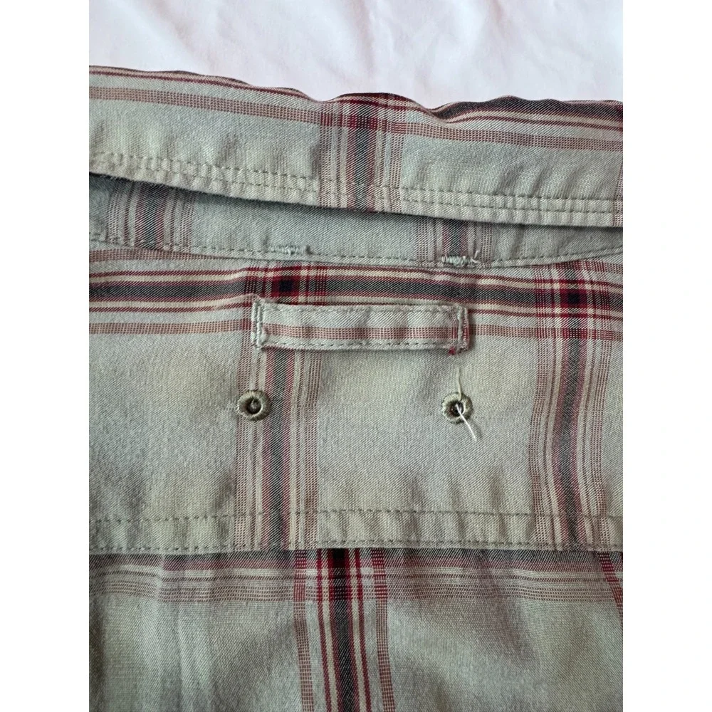 North Face Plaid Fishing Hiking Shirt XL Back Vent Mesh Button Down Zip Pocket